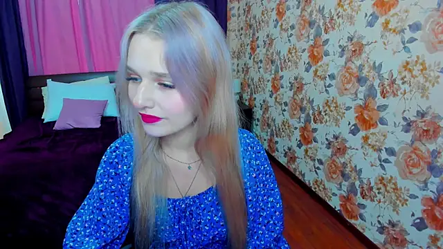 Snapshot of RebeccaChamb chatting on September 2025 11:45:01 AM RebeccaChamb online show from September 2025 11:45:01 AM