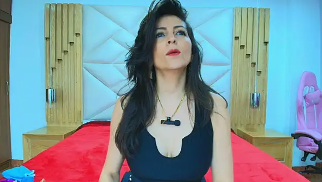 allie pearl online show from November 2025 12:00:02 PM