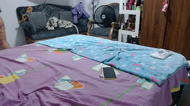 Snapshot of devora_clark chatting on November 2025 02:00:01 AM devora clark online show from November 2025 02:00:01 AM