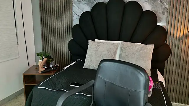 AlahyaPalmerR online show from October 2025 02:53:01 AM