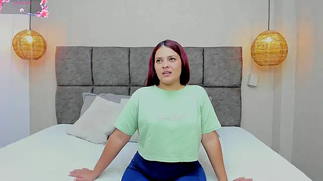 Snapshot of samanta_walton chatting on September 2025 07:13:02 PM samanta walton online show from September 2025 07:13:02 PM