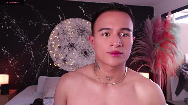 LiamDeep online show from December 2025 08:57:02 PM