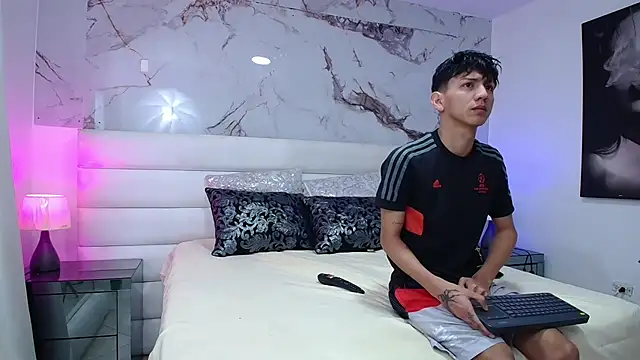 Marcus and Tony online show from April 2026 08:31:02 PM