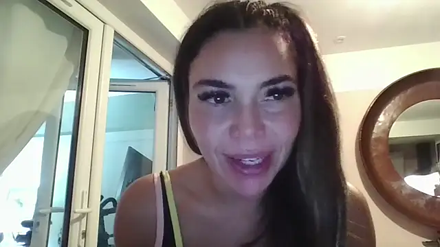 Saucy-Sharna online show from October 2025 01:13:02 AM