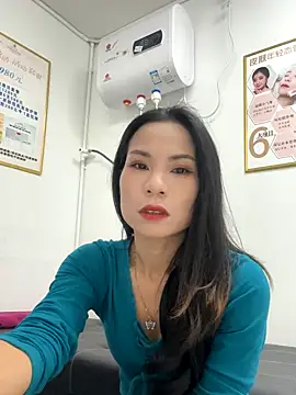 Baby-mmm online show from November 2025 06:02:02 AM