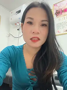 Baby-mmm online show from November 2025 09:45:01 AM