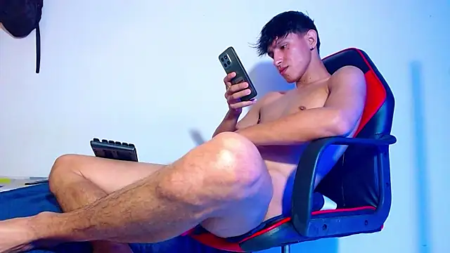 rowanbigboy23 online show from November 2025 11:18:02 PM