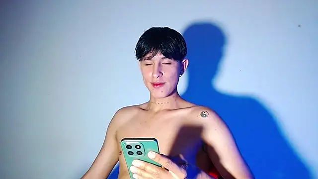 rowanbigboy23 online show from November 2025 01:50:02 AM