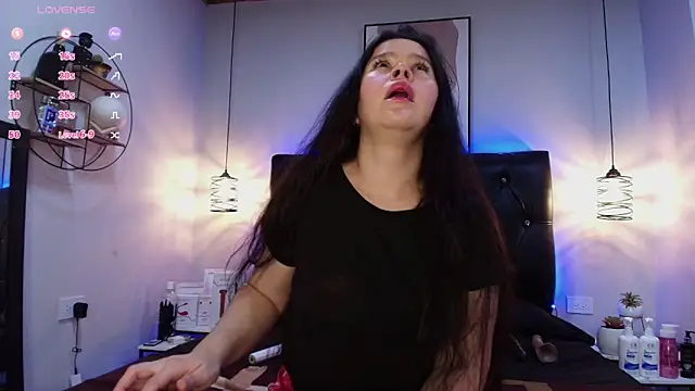 Sara Pasquel online show from September 2025 07:46:02 PM