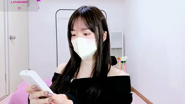 Snapshot of Anne_Anne_chan chatting on November 2025 05:50:02 AM Anne Anne chan online show from November 2025 05:50:02 AM