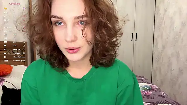 lady linaa online show from October 2025 06:13:02 PM