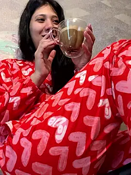 PrincessYYara online show from October 2025 05:05:01 AM