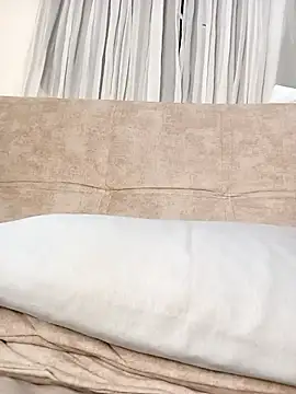 Marian Zeller online show from November 2025 09:08:01 AM