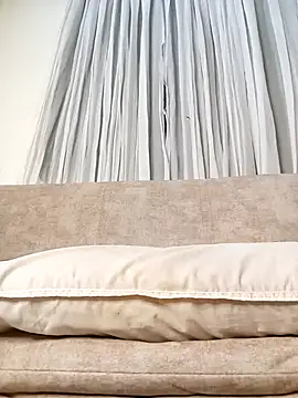 Marian Zeller online show from November 2025 09:19:02 AM