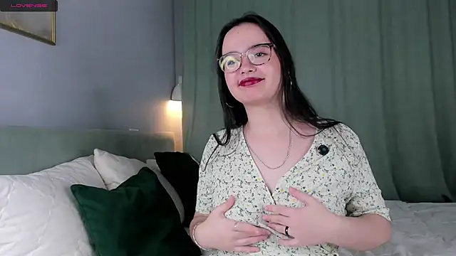 WildaBisom online show from September 2025 01:22:01 AM