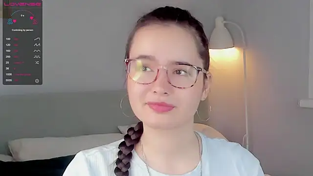 WildaBisom online show from October 2025 01:08:02 AM