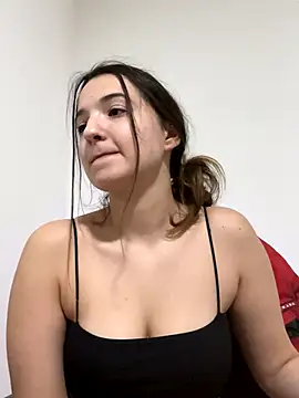 Snapshot of MissMay chatting on October 2025 04:08:01 PM MissMay online show from October 2025 04:08:01 PM