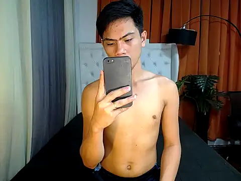 alex cummer online show from February 2026 08:18:02 AM