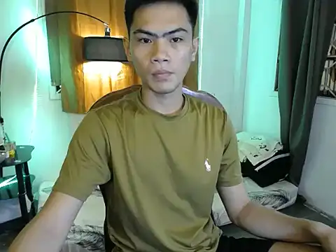 Snapshot of alex_cummer chatting on July 2026 05:01:01 AM alex cummer online show from July 2026 05:01:01 AM
