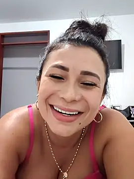 mia mancinii online show from June 2026 02:39:01 AM