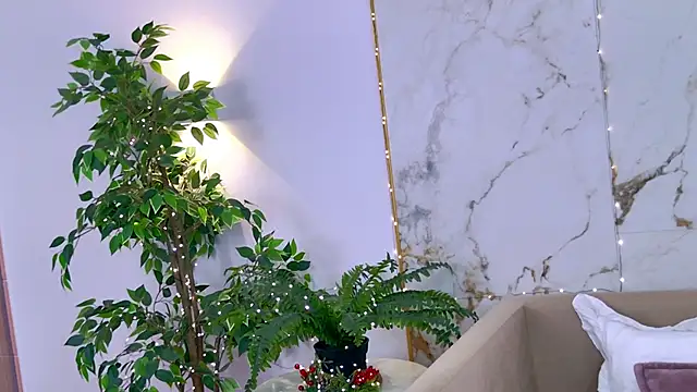 AmadaReine online show from January 2026 04:10:01 PM