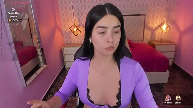 Snapshot of CHRISTY_TEIGEN4 chatting on October 2025 07:25:02 PM CHRISTY TEIGEN4 online show from October 2025 07:25:02 PM