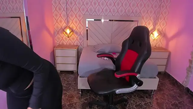 Snapshot of CHRISTY_TEIGEN4 chatting on October 2025 07:16:01 PM CHRISTY TEIGEN4 online show from October 2025 07:16:01 PM