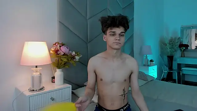 Willie Miler online show from September 2025 10:49:01 AM