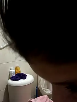 Snapshot of LunaAndOrion chatting on October 2025 12:53:02 AM LunaAndOrion online show from October 2025 12:53:02 AM