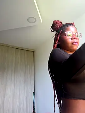 Snapshot of Sweet-Jade chatting on September 2025 09:19:02 PM Sweet-Jade online show from September 2025 09:19:02 PM