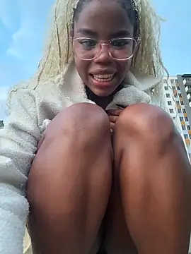 Snapshot of Sweet-Jade chatting on October 2025 10:54:02 PM Sweet-Jade online show from October 2025 10:54:02 PM