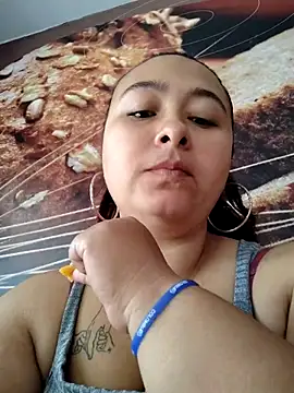 Snapshot of Freyacooper chatting on September 2025 02:19:01 PM Freyacooper online show from September 2025 02:19:01 PM