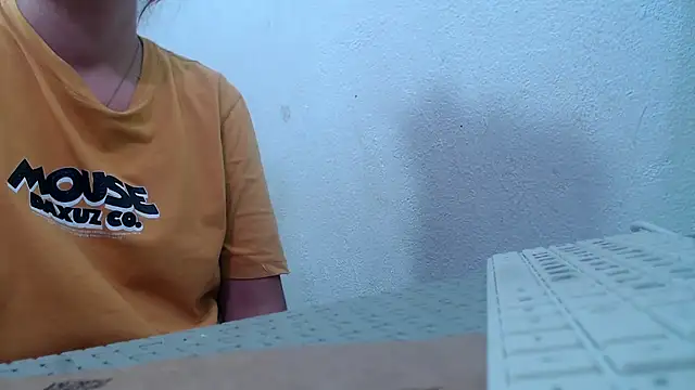 Snapshot of karamirror_ chatting on October 2025 03:40:01 AM karamirror online show from October 2025 03:40:01 AM