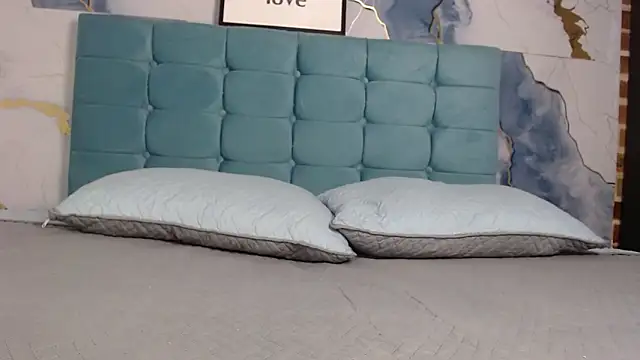 Marianasmith online show from September 2025 11:43:02 AM