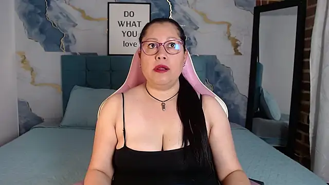 Marianasmith online show from September 2025 11:45:01 AM