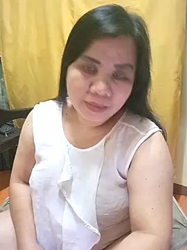 hotlyn45 online show from October 2025 01:23:01 PM