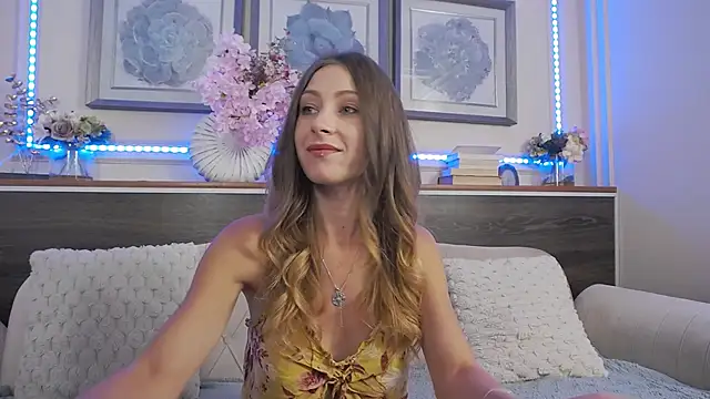 Snapshot of MuseDollX chatting on September 2025 06:40:02 PM MuseDollX online show from September 2025 06:40:02 PM