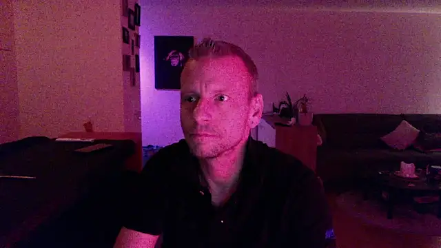 Shenja79 online show from January 2026 06:00:02 PM