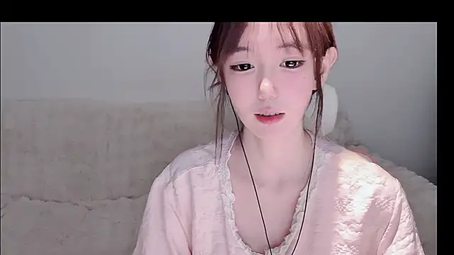 Xiao-runbao online show from December 2025 02:46:02 PM