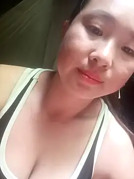 Snapshot of suki-lady chatting on September 2025 04:00:01 AM suki-lady online show from September 2025 04:00:01 AM