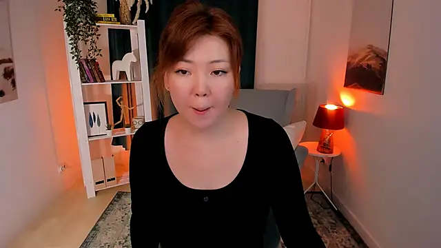 nazu chan online show from October 2025 10:49:02 AM