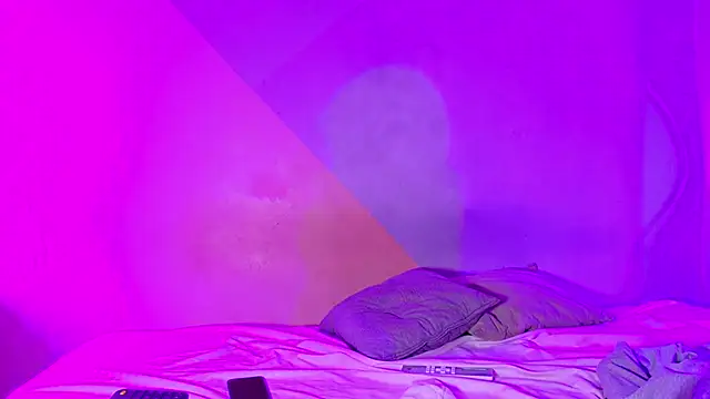 Laura and Kevin online show from October 2025 02:57:01 PM