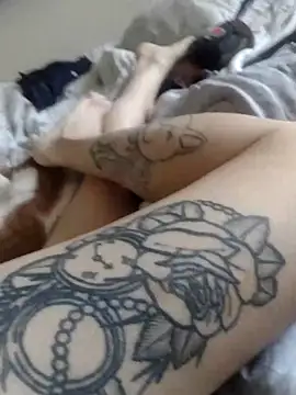 Emma Agostini online show from September 2025 01:46:01 PM