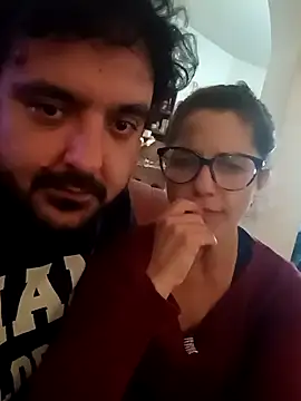 CasalTopaTudo online show from September 2025 04:07:02 PM