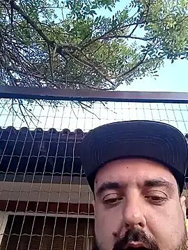 CasalTopaTudo online show from October 2025 09:03:02 PM