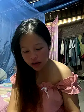 O o UwU o O online show from November 2025 04:23:02 AM