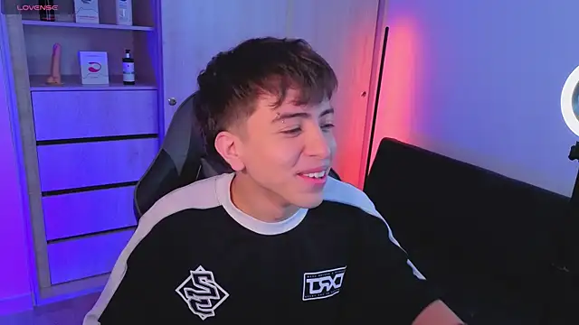 onlinenico online show from October 2025 08:08:02 PM