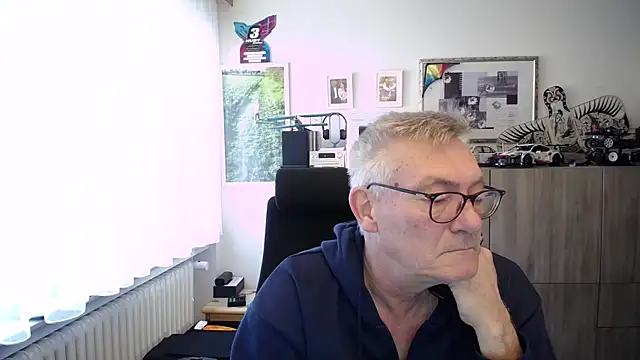 randyandy67 online show from November 2025 09:30:01 AM