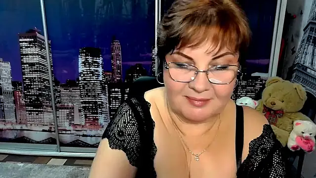 Bela Lana  online show from November 2025 06:40:01 PM