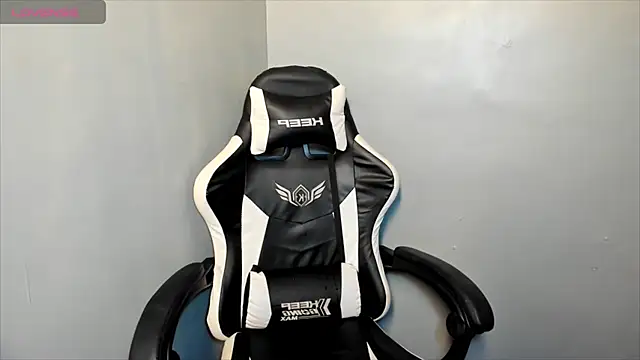 QueenCasandra online show from October 2025 02:13:02 PM